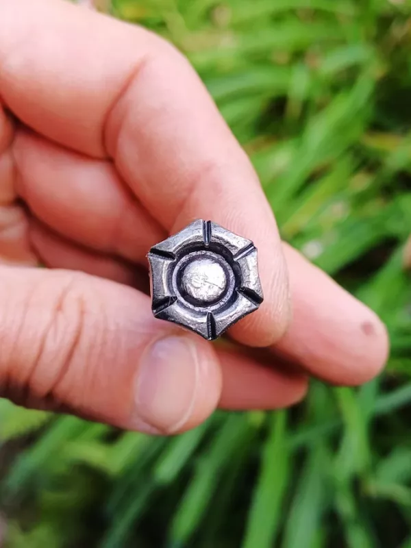 Sechskantschraube verziert