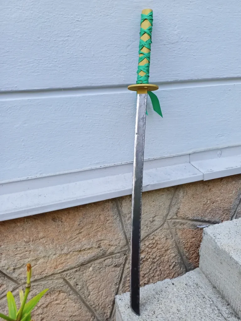 Handgeschmiedetes Kinder-Katana aus Stahl, ungeschärft, grüne Wicklung am Griff – Stahlcraft Marinkovits